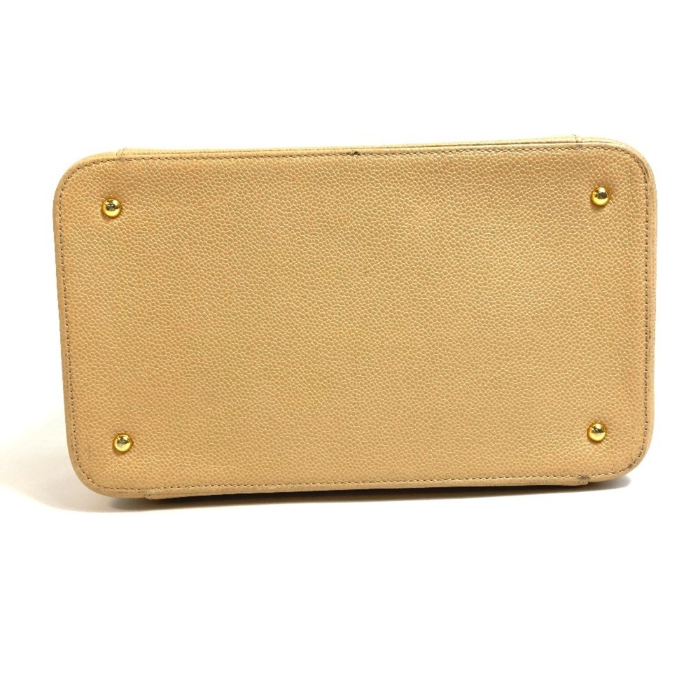 CHANEL Cream Caviar Leather Logo Shoulder Bag - Picture 3 of 16